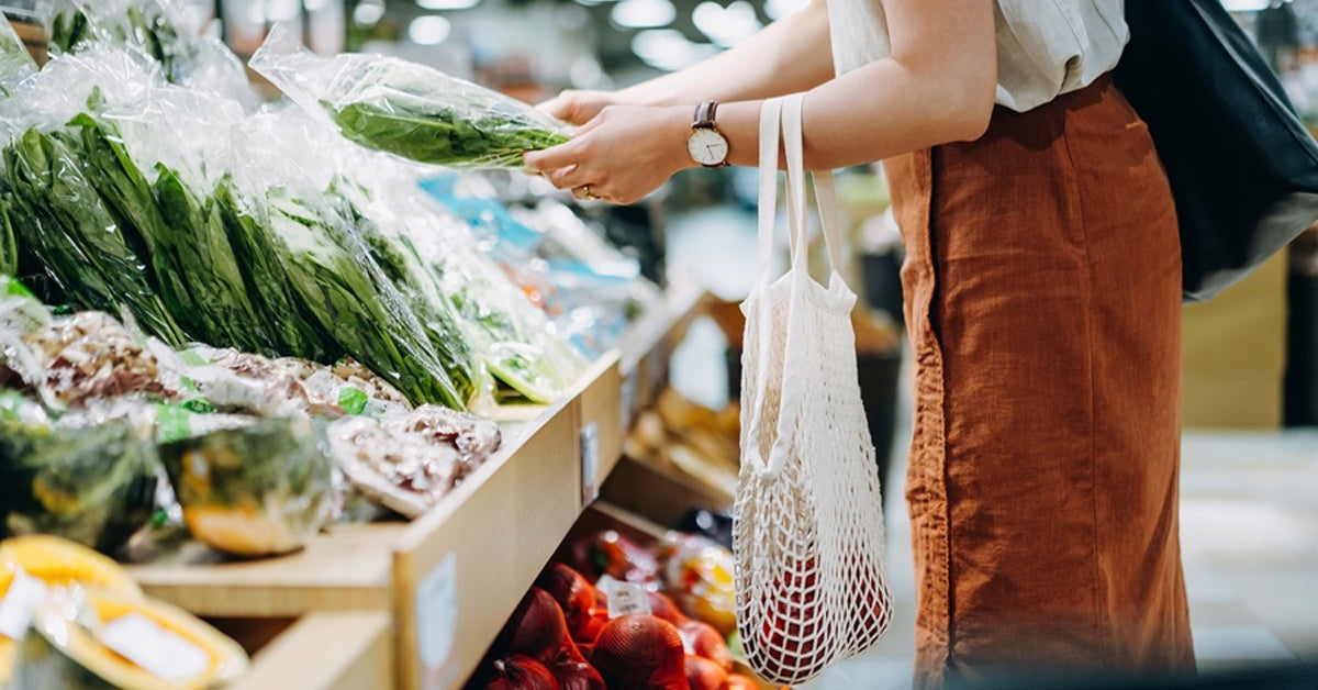 TIPS AND TRICKS FOR AN EARTH-FRIENDLY LIFESTYLE